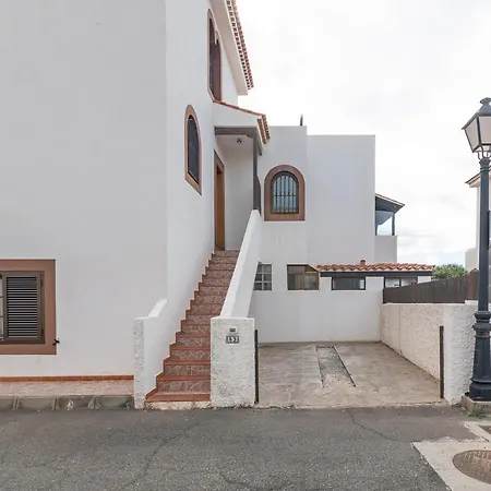 Adosado El Perenquen Agaete (Gran Canaria)