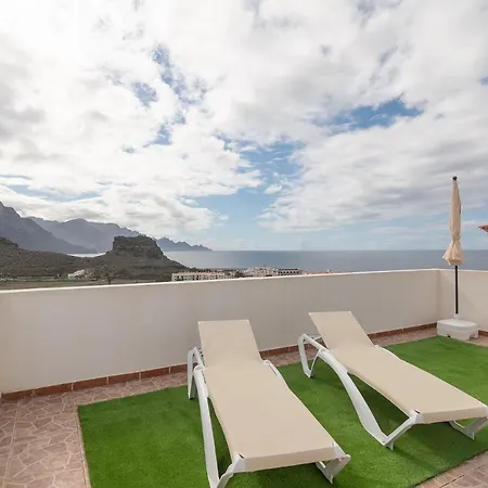 Adosado El Perenquen Agaete (Gran Canaria)